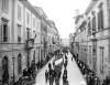 Prato, via Magnolfi con il corteo per la vittoria, 1918
